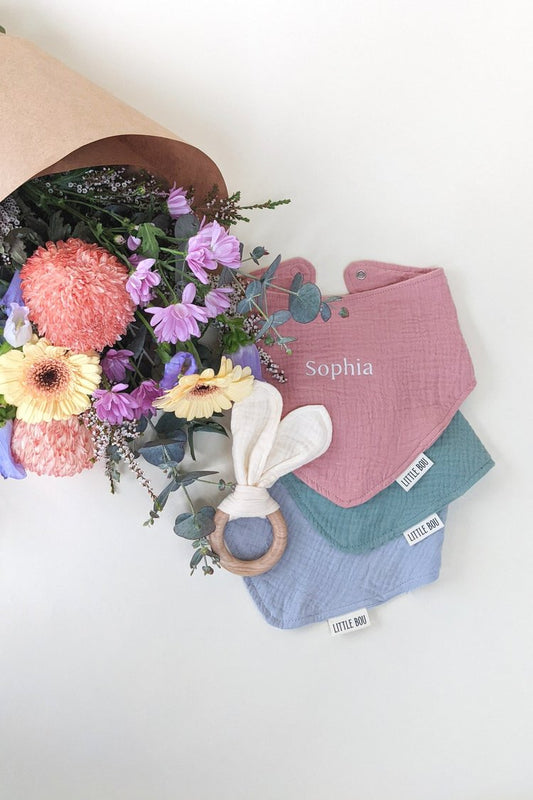 Baby Bib & Flowers Bundle