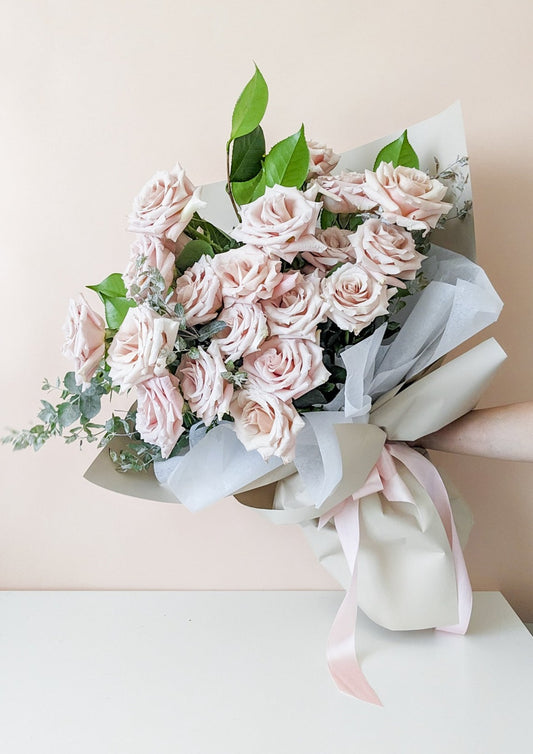 Luxe 21 Blush Roses Bouquet